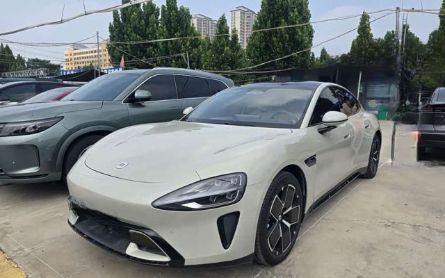Xiaomi SU7 2024 Rear-Wheel Drive Long Range Intelligent Driving Version