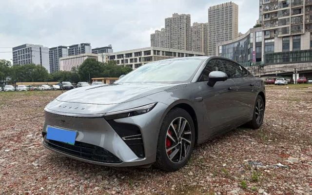 Xingtu ES 2025 2.0T Extended Range Pro Highway Assist
