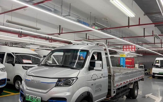 Xinyuan T5L EV 2024 City Edition 3.8m Cargo Truck Standard 55.7kWh