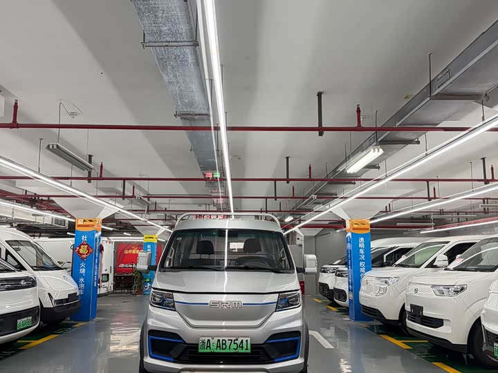 Xinyuan T5L EV 2024 City Edition 3.8m Cargo Truck Standard 55.7kWh - zdjęcie 11