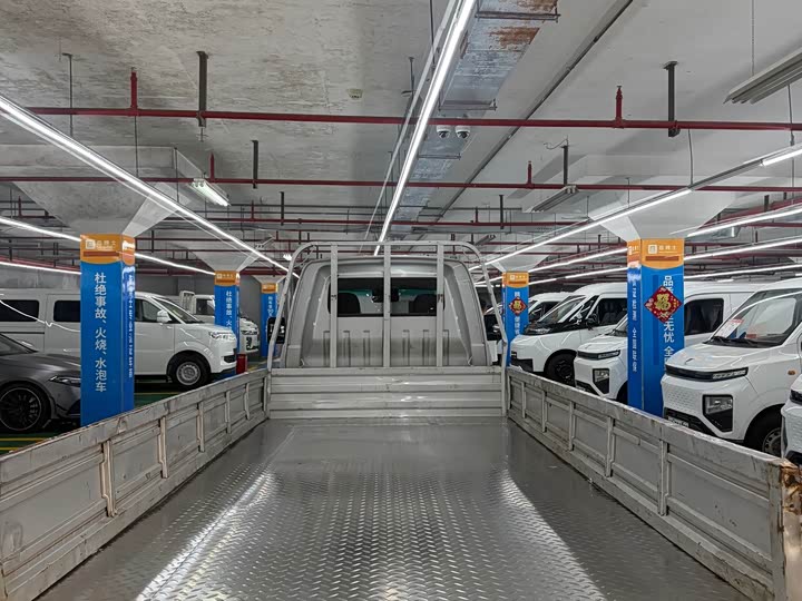 Xinyuan T5L EV 2024 City Edition 3.8m Cargo Truck Standard 55.7kWh - zdjęcie 15