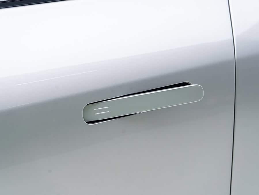 Xpeng P7+ 2026 Range Extender 1550 Max Flagship Edition - zdjęcie 12