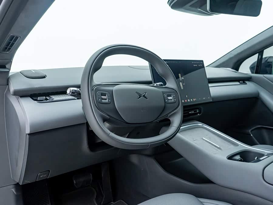 Xpeng P7+ 2026 Range Extender 1550 Max Flagship Edition - zdjęcie 18