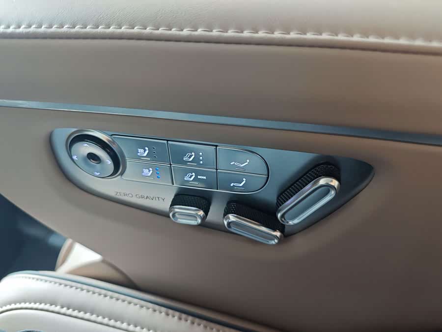 Xpeng X9 2026 2WD 1602 Ultra - zdjęcie 17