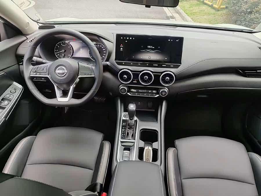 Xuan Yi 2023 1.6L CVT Enjoy Edition - zdjęcie 6