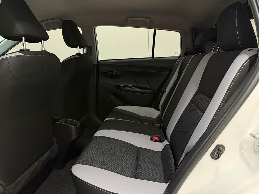 YARiS L 2020 1.5L CVT Leading Edition - zdjęcie 13