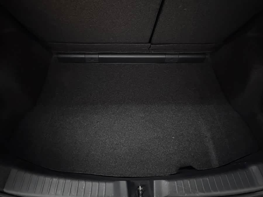 YARiS L 2020 1.5L CVT Leading Edition - zdjęcie 15
