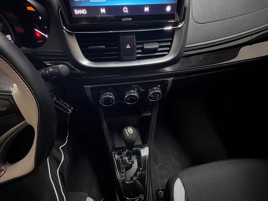 YARiS L 2020 1.5L CVT Leading Edition - zdjęcie 8