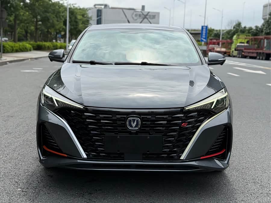 Yidong 2022 PLUS Blue Whale NE 1.4T GDI DCT Premium - zdjęcie 2