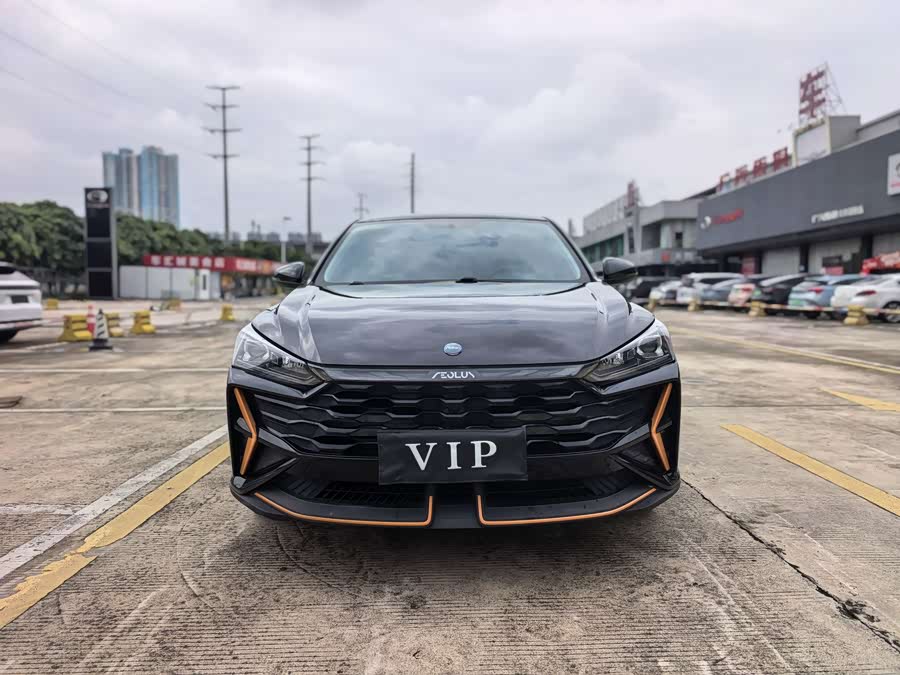 Yixuan 2024 1.5L Auto Sport - zdjęcie 2