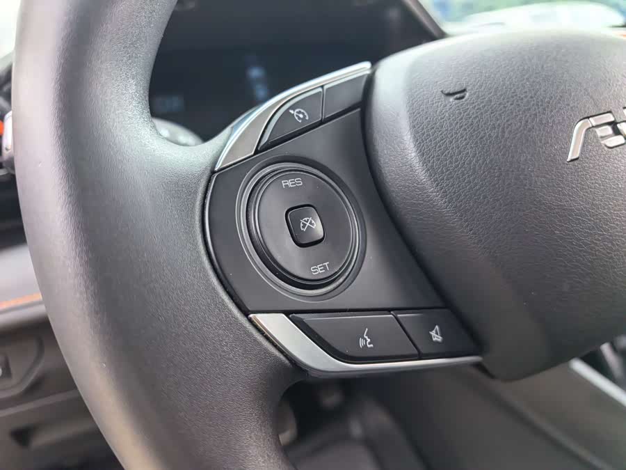 Yixuan 2024 1.5L Auto Sport - zdjęcie 16