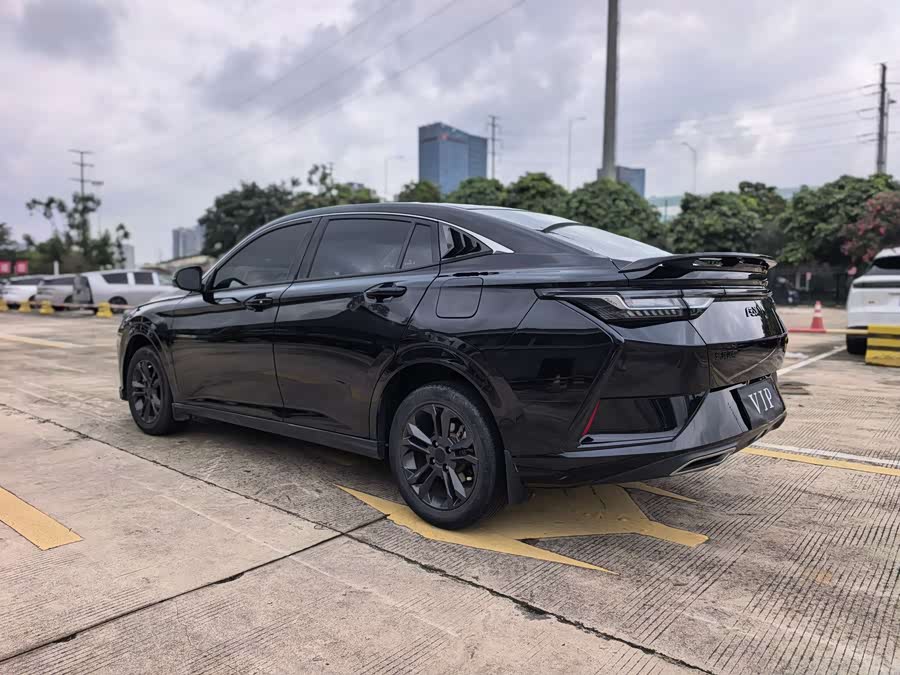 Yixuan 2024 1.5L Auto Sport - zdjęcie 4