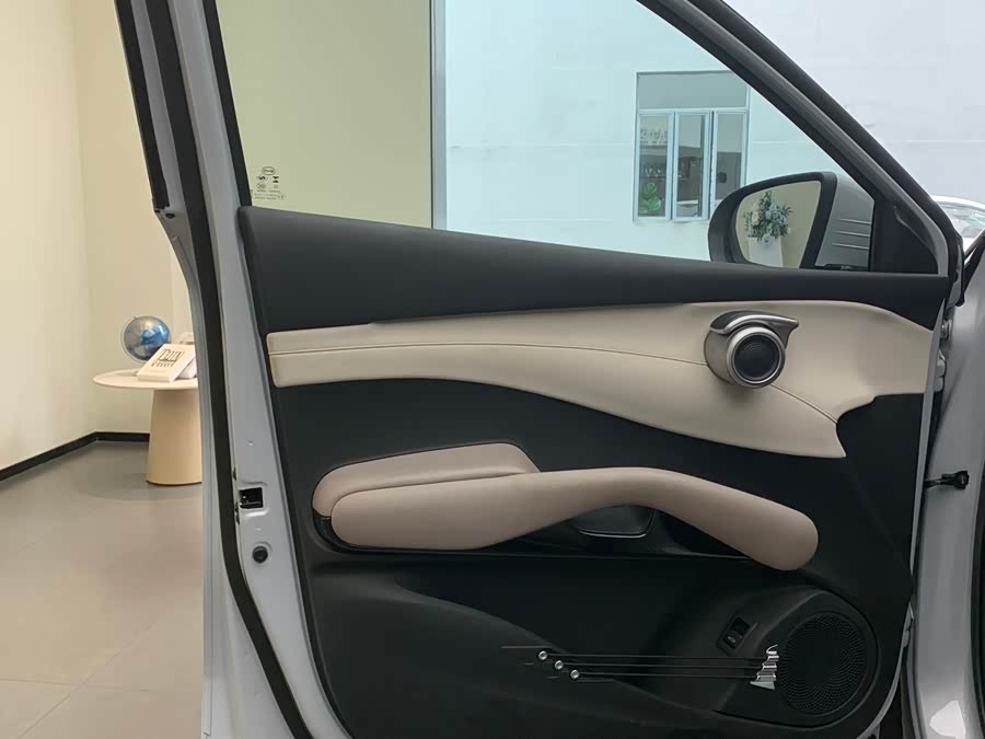 Yuan PLUS 2025 Smart Driving 510KM Beyond - zdjęcie 8