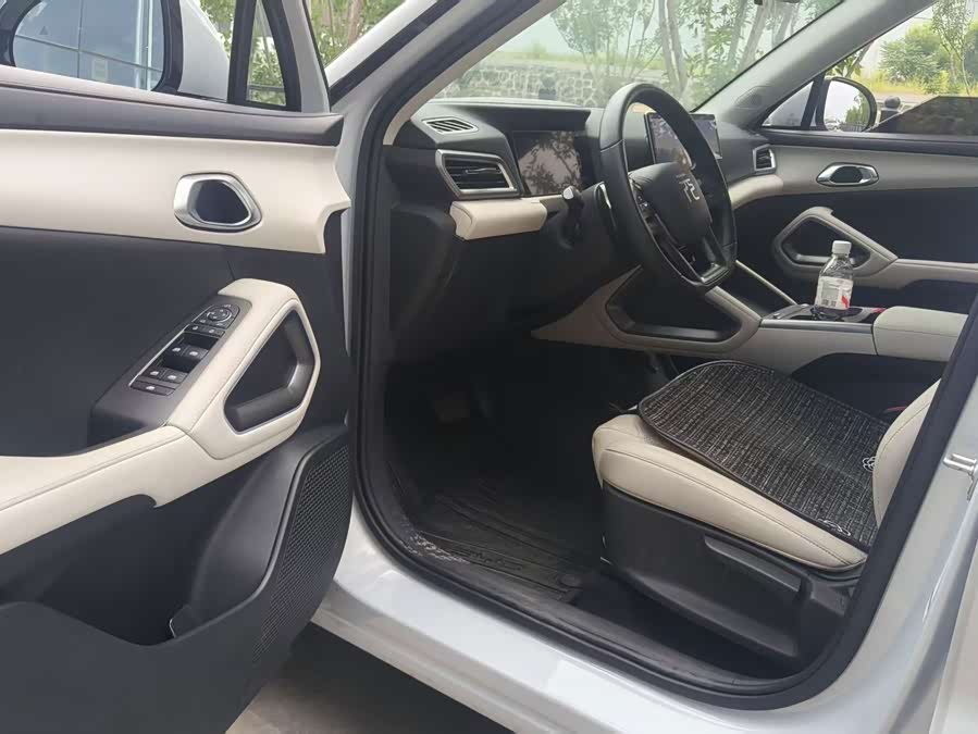 Yuan UP 2025 Smart Drive 401KM Vitality - zdjęcie 4