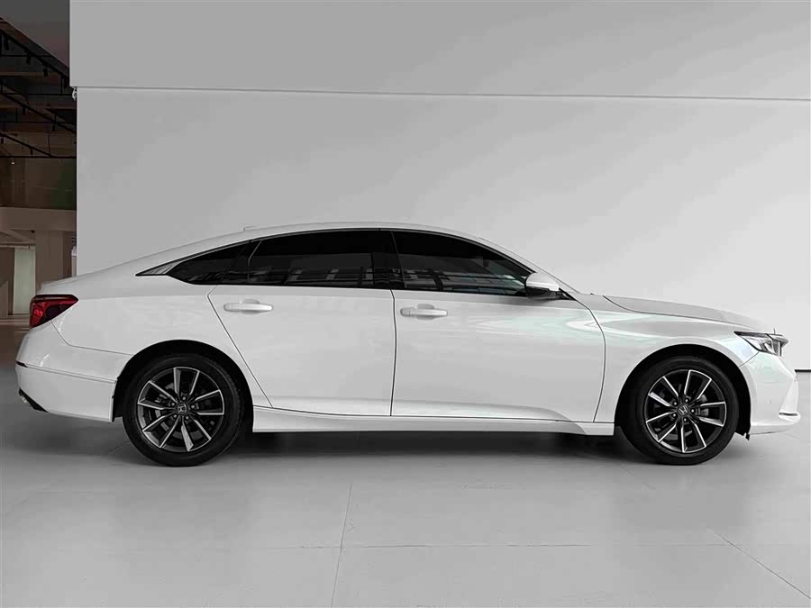 2022 260TURBO Elegant - zdjęcie 17