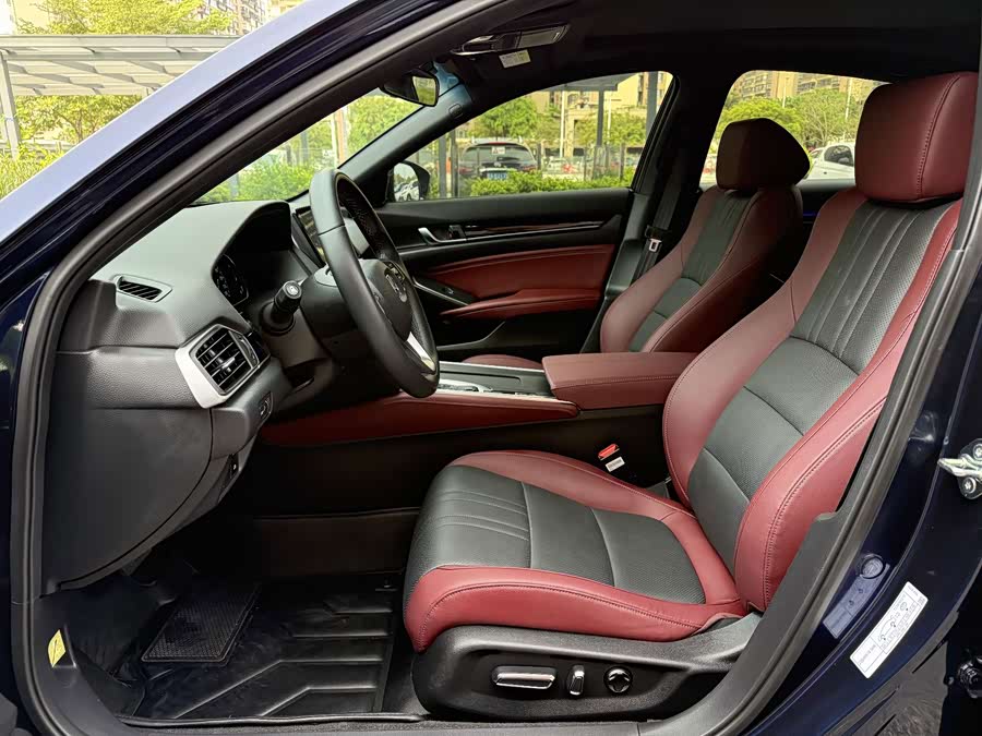 2022 260TURBO Premium - zdjęcie 15