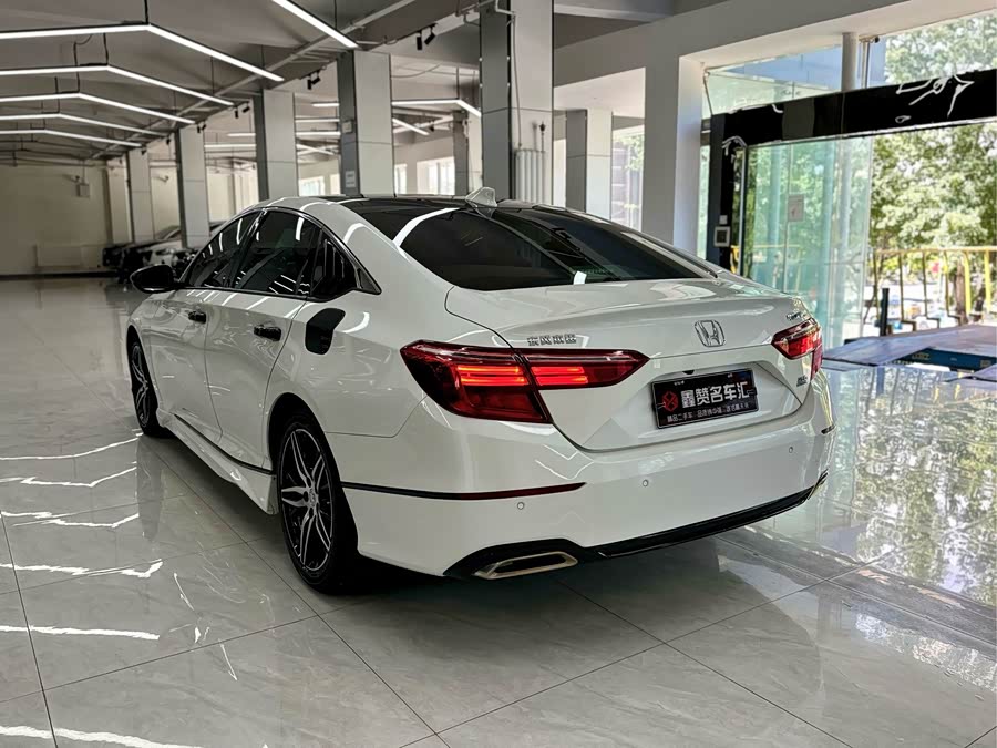 2022 260TURBO Premium - zdjęcie 4