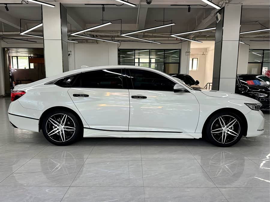 2022 260TURBO Premium - zdjęcie 10
