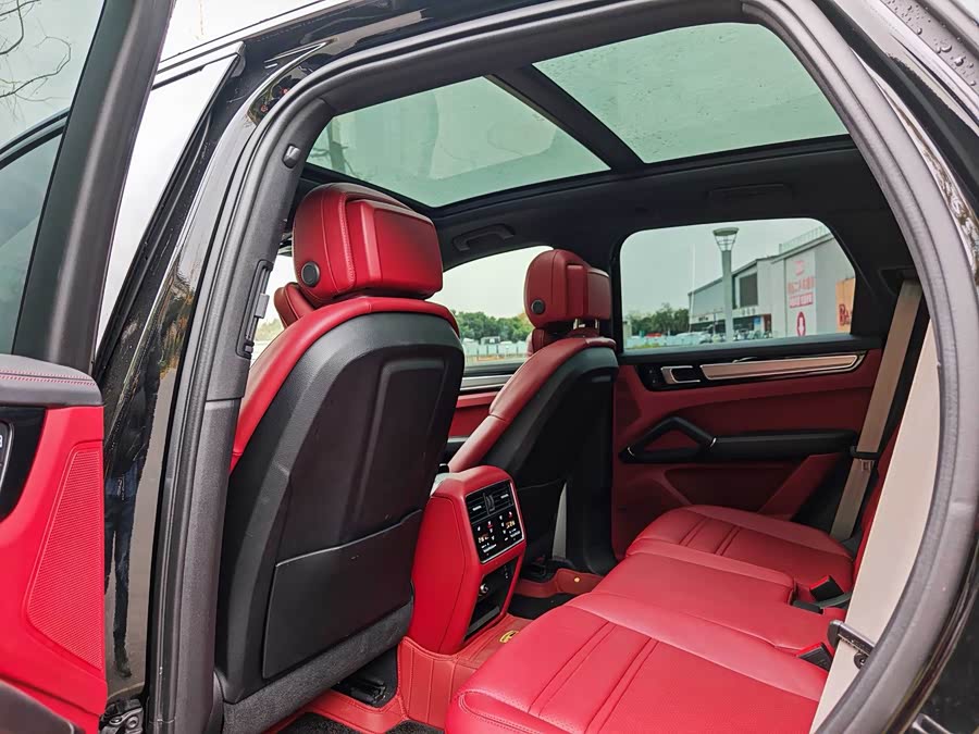 2023 Cayenne E-Hybrid 2.0T - zdjęcie 16