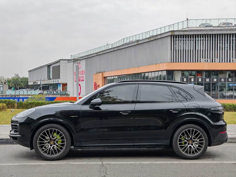 2023 Cayenne E-Hybrid 2.0T - zdjęcie 18