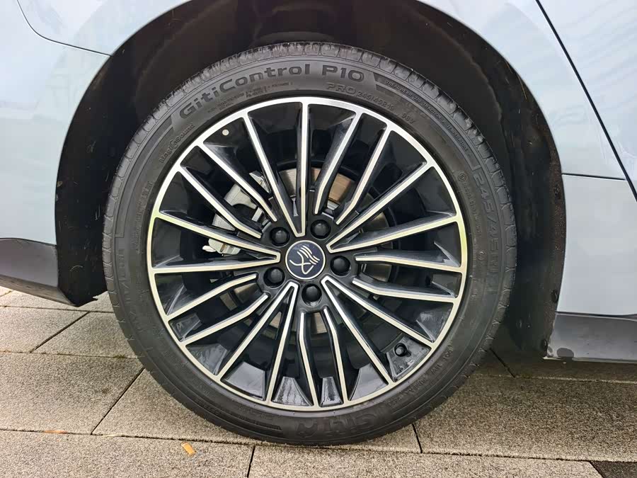 2023 EV Champion 506KM FWD Premium - zdjęcie 16