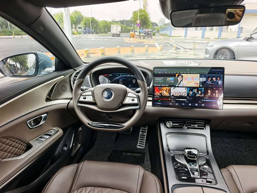 2023 EV Champion 506KM FWD Premium - zdjęcie 7