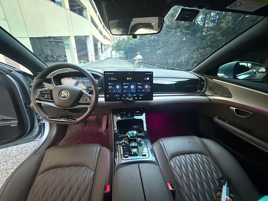 2023 EV Champion 605KM FWD Premium - zdjęcie 6