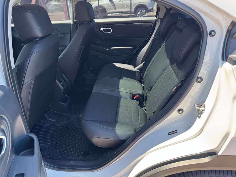 2023 Honda HR-V 1.5L CVT Technology Edition - zdjęcie 5