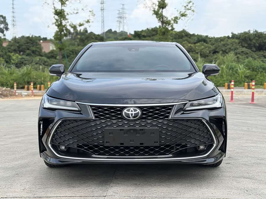 2023 Toyota Avalon 2.5L Luxury - zdjęcie 2
