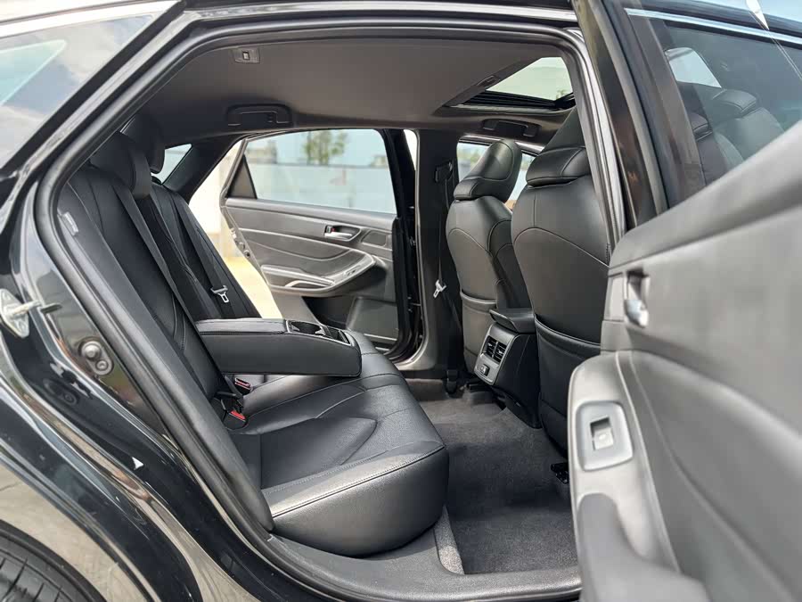 2023 Toyota Avalon 2.5L Luxury - zdjęcie 11