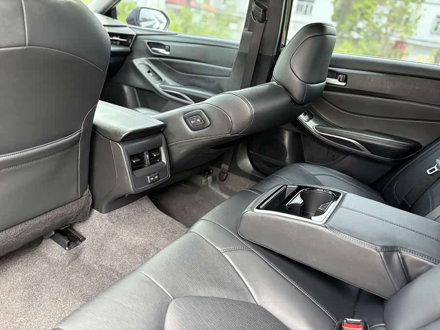 2023 Toyota Avalon 2.5L Luxury - zdjęcie 13