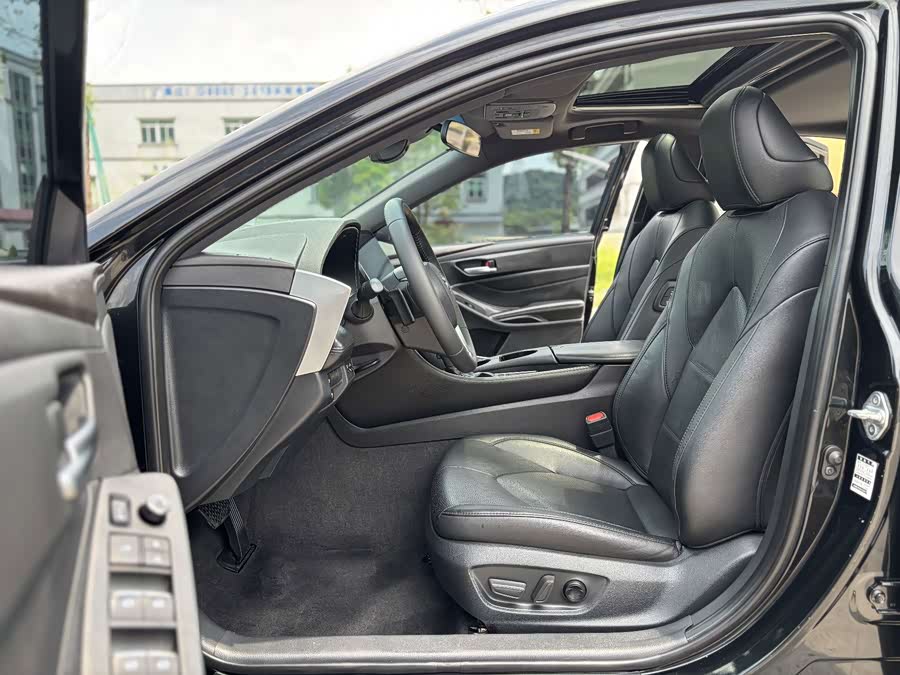 2023 Toyota Avalon 2.5L Luxury - zdjęcie 9