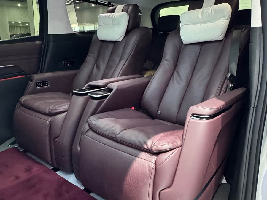 2025 2.0T Seven-Seater Yunshe Edition - zdjęcie 13