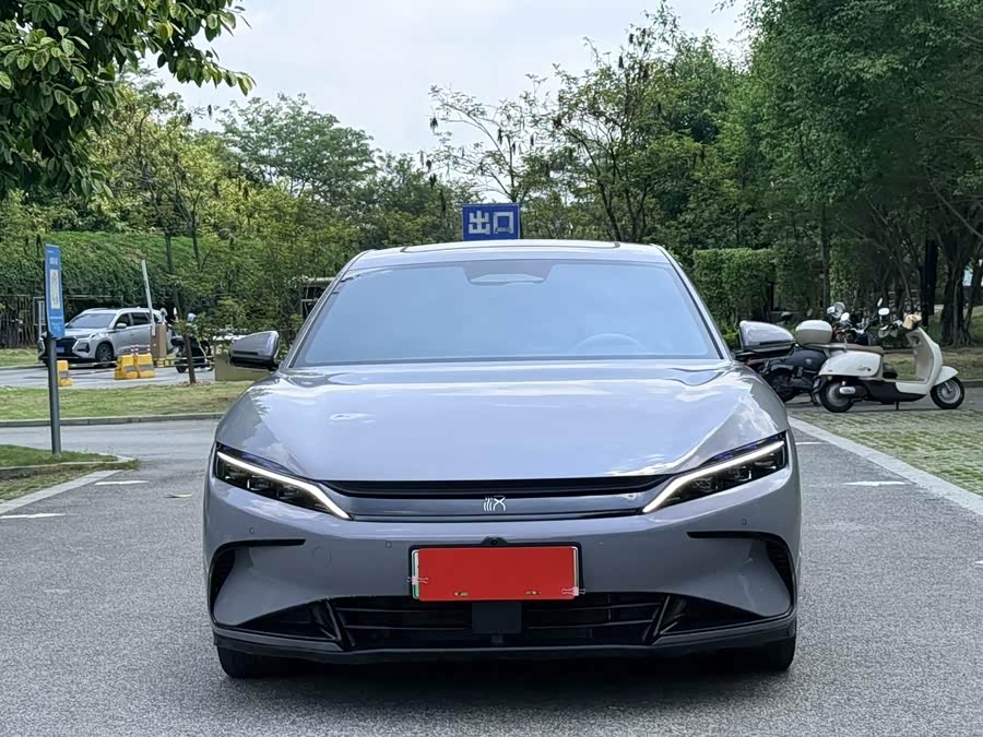 2025 DM-i Intelligent Driving 125KM Premium - zdjęcie 2
