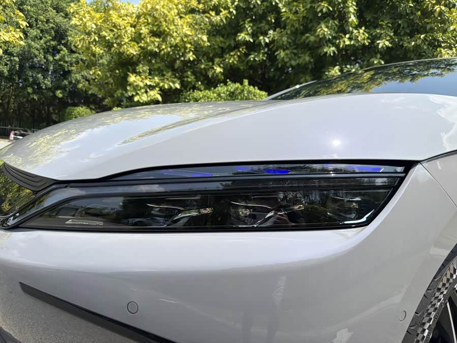 2025 DM-i Intelligent Driving 125KM Premium - zdjęcie 18