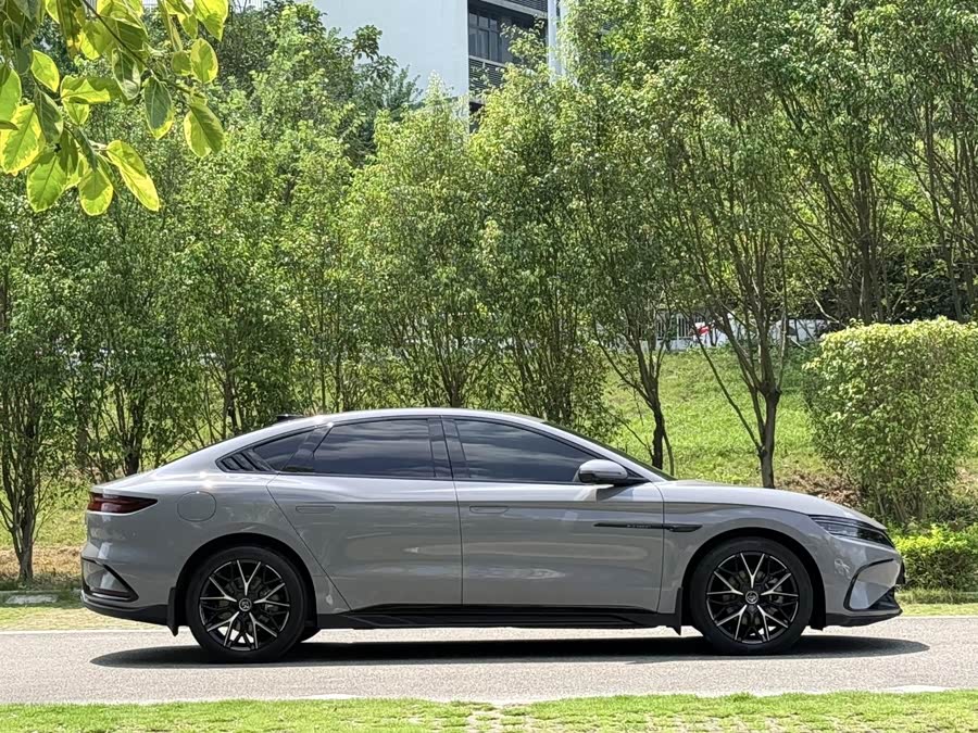 2025 DM-i Intelligent Driving 125KM Premium - zdjęcie 4