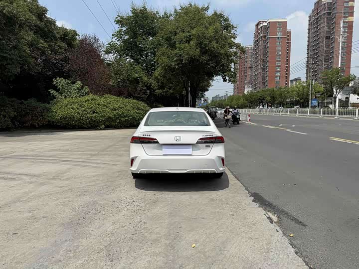 2026 1.5T Elegant - zdjęcie 11