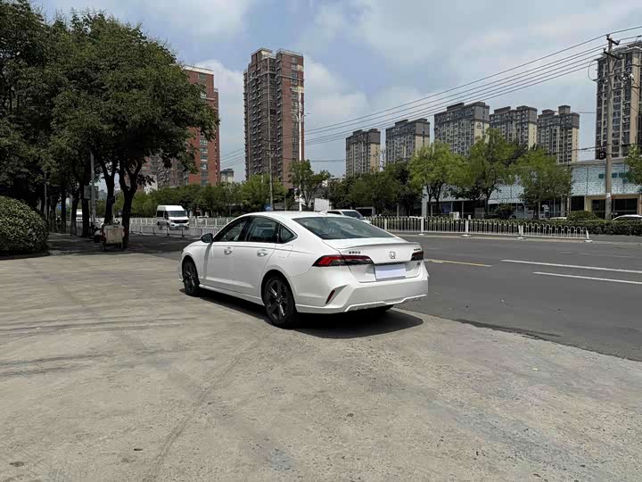 2026 1.5T Elegant - zdjęcie 12