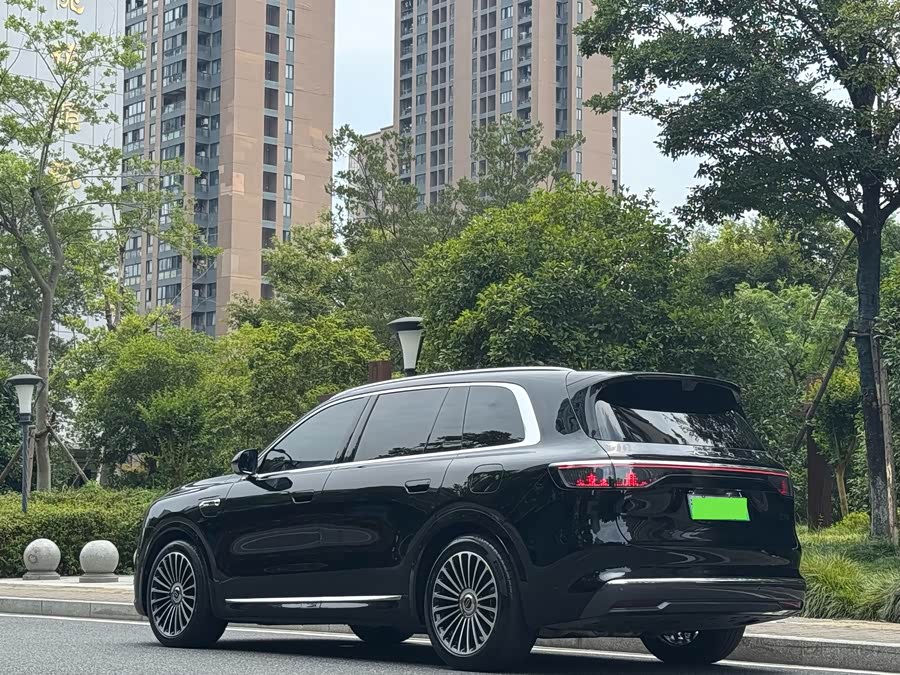 AITO M8 2025 Range Extender Max+ Version 53.4kWh 6-Seater (192-Line Laser Radar) - zdjęcie 10