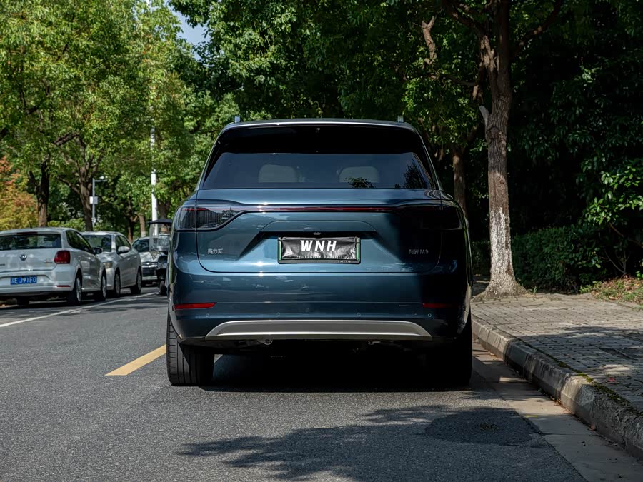 AITO M9 2024 Range Extender Max Version 42kWh 6-Seater - zdjęcie 3