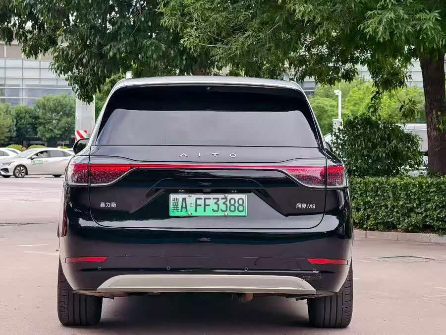 AITO M9 2024 Range Extender Max Version 42kWh 6-Seater - zdjęcie 5