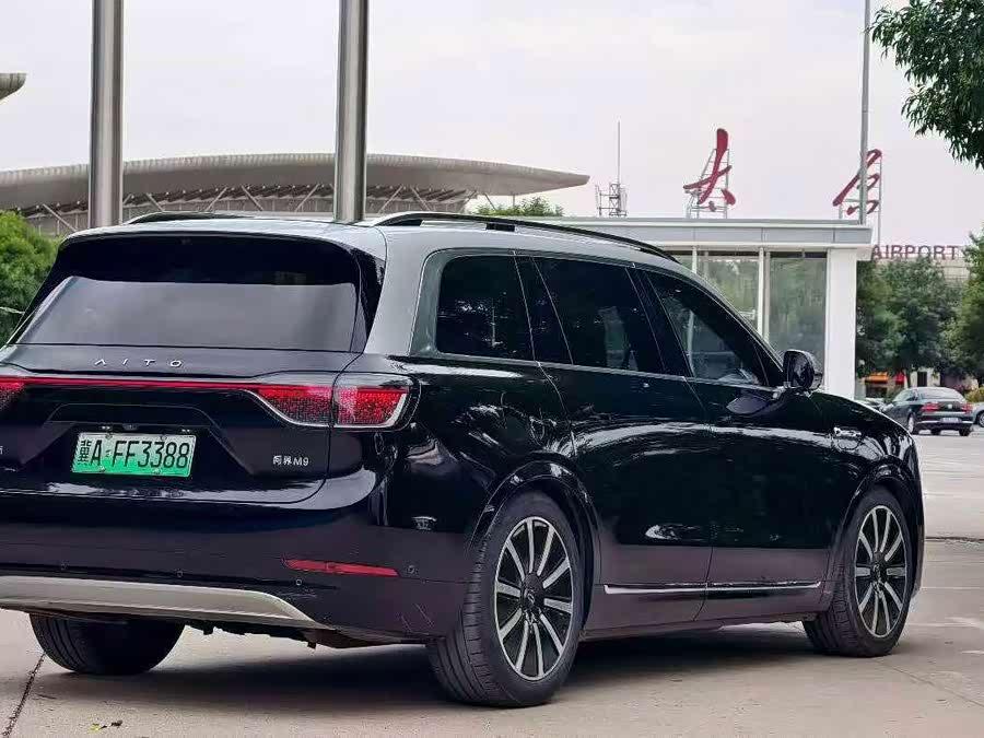 AITO M9 2024 Range Extender Max Version 42kWh 6-Seater - zdjęcie 6