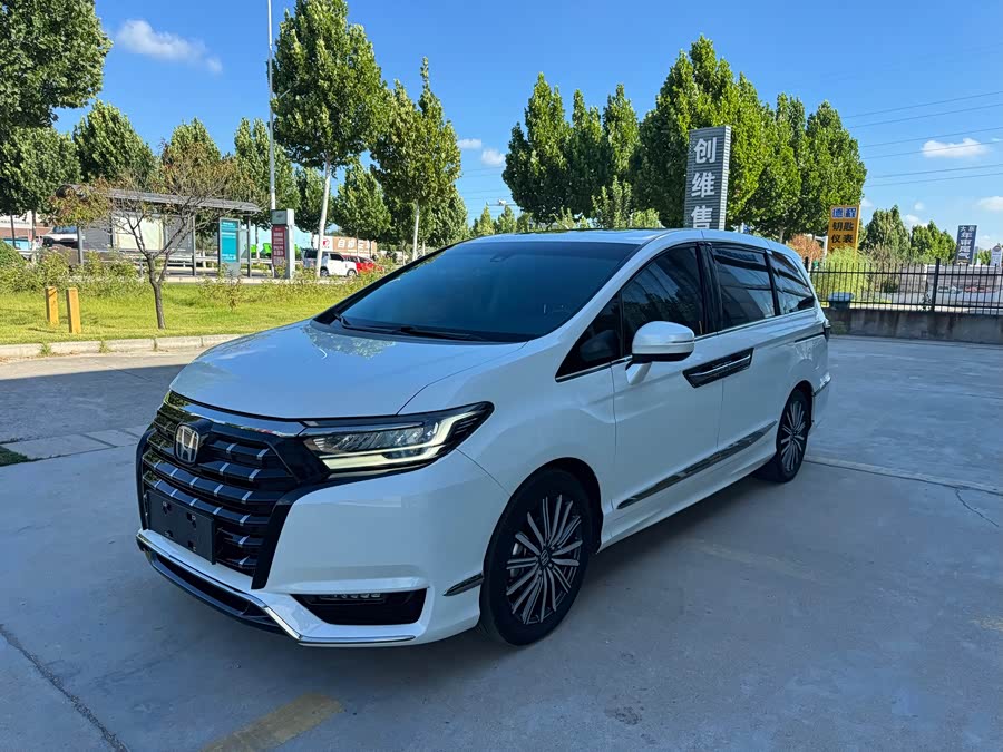 Ailisen 2022 2.0L e:HEV Luxury Edition - zdjęcie 1