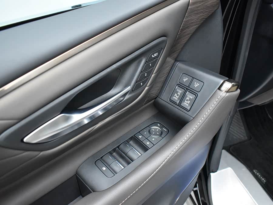 Alphard 2024 Dual Engine 2.5L Premium Edition - zdjęcie 19