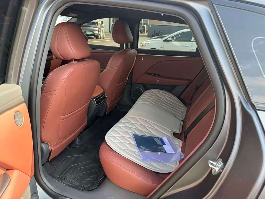 Arcfox Alpha T5 2026 EV 560 Yuan Smart Driving Edition - zdjęcie 6