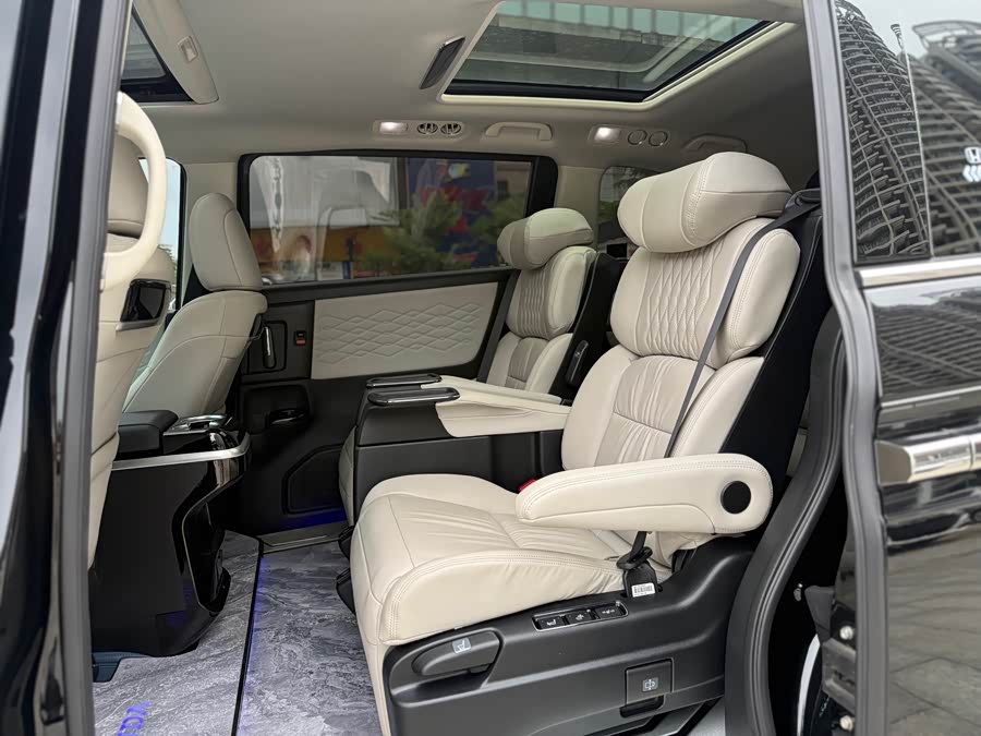 Ariel 2024 2.0L e:HEV Luxury - zdjęcie 19