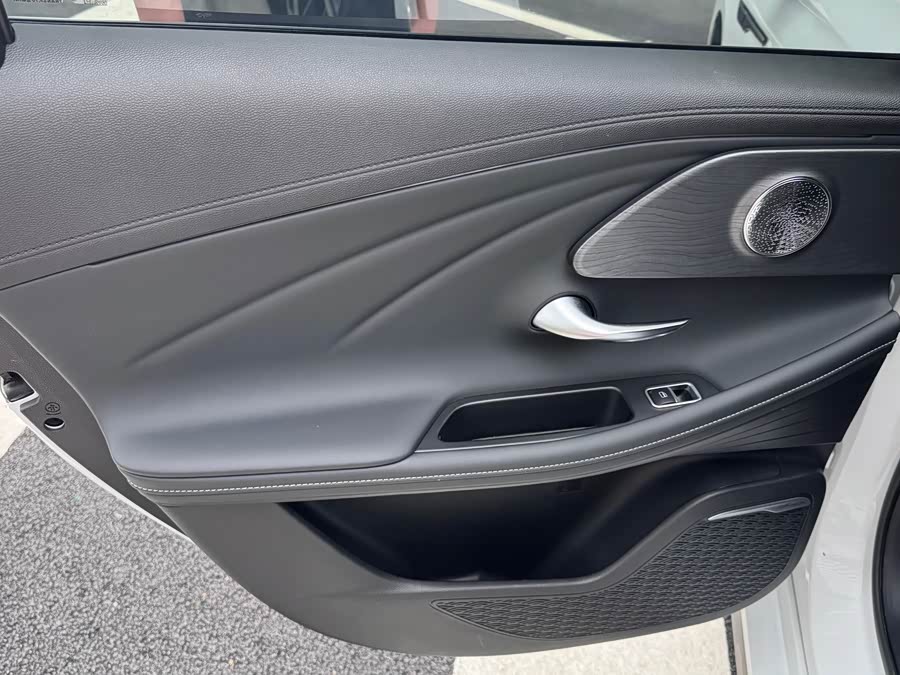 Ariya 8 2023 1.6T DCT Standard - zdjęcie 11