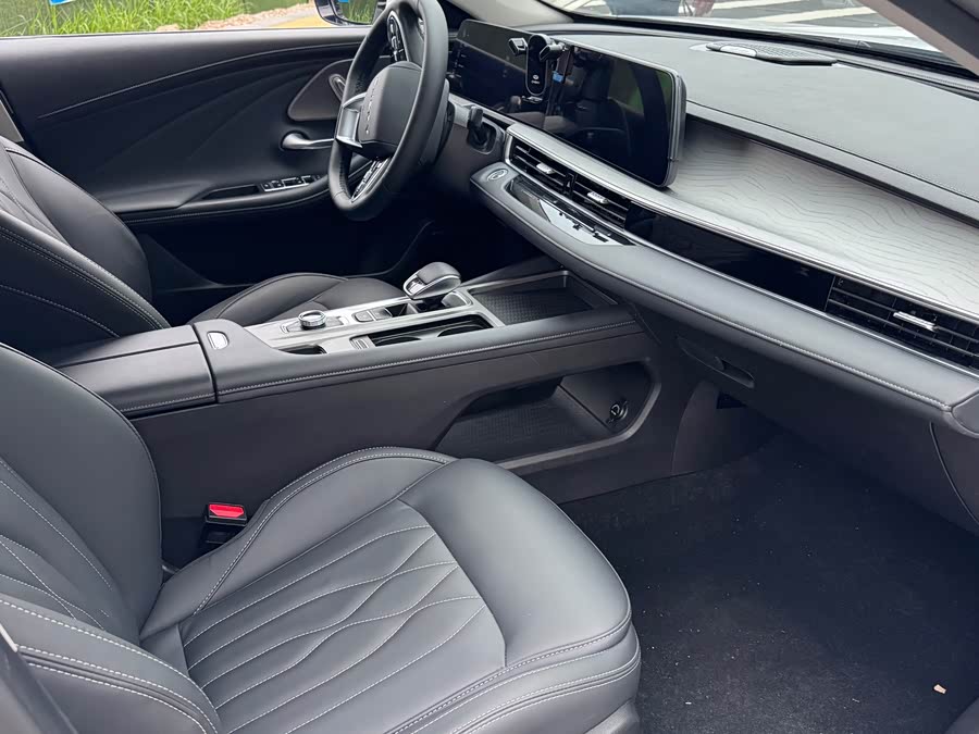Ariya 8 2023 1.6T DCT Standard - zdjęcie 16