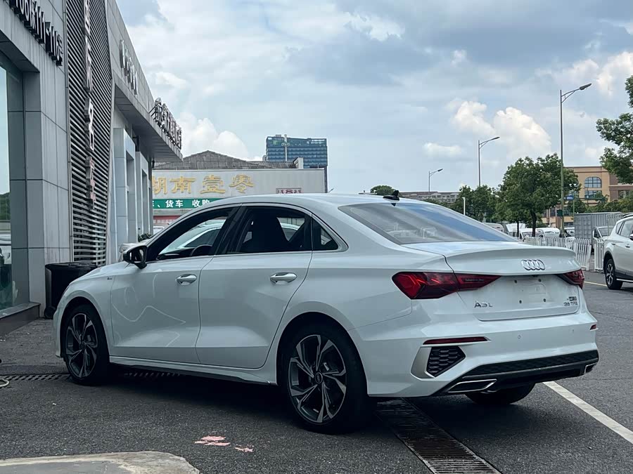 Audi A3 2023 A3L Limousine 35 TFSI Fashion Sport - zdjęcie 11