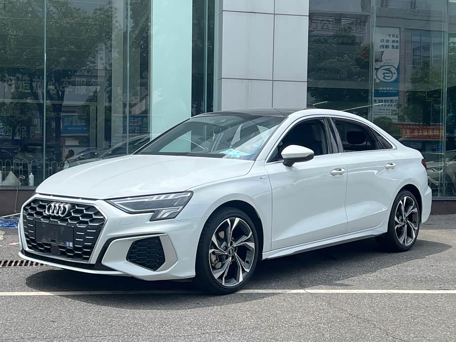 Audi A3 2023 A3L Limousine 35 TFSI Fashion Sport - zdjęcie 3